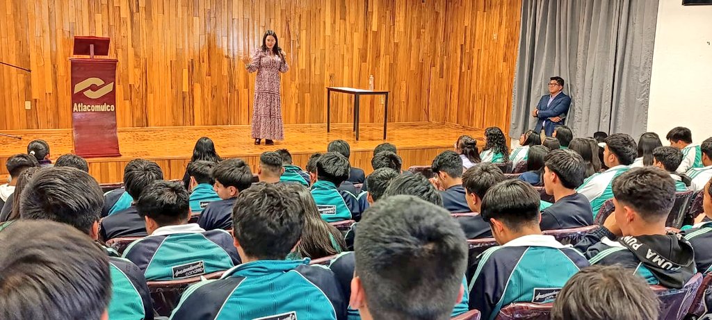 ConalepAtlaco's tweet photo. #DíaInternacionalDeLaMujer | Impulsemos la reflexión para transformar a la sociedad, a fin de valorar la capacidad que las mujeres tienen para elegir, desarrollarse y disfrutar ser ellas ¡La educación empodera y no silencia voces!
#ApasionadamenteCONALEP
#ElPoderDeServir
#8M https://t.co/LzPNFryFDG