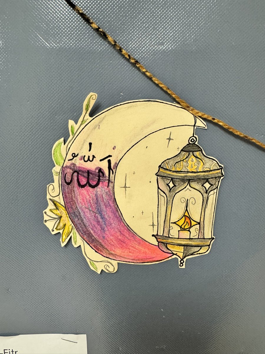 kimmybasra's tweet image. This week students in division 6&amp;amp;9 worked on creating a display for Ramadan after learning about the holiday! We decided to make our own lanterns to celebrate. #sd36learn #RamadanMubarak @racialEQ36
