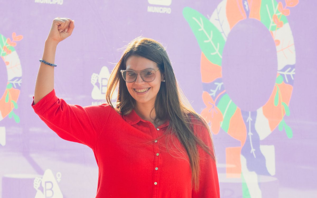 Hermosa previa en la plaza Seregni, con mujeres de la cultura, del arte, emprendedoras y vecinas palpitando el #8M unidas.
Gran trabajo del <a href="/Municipiob/">Municipio B Montevideo</a> para seguir construyendo un municipio feminista 💜✊🏻
#elBnosune