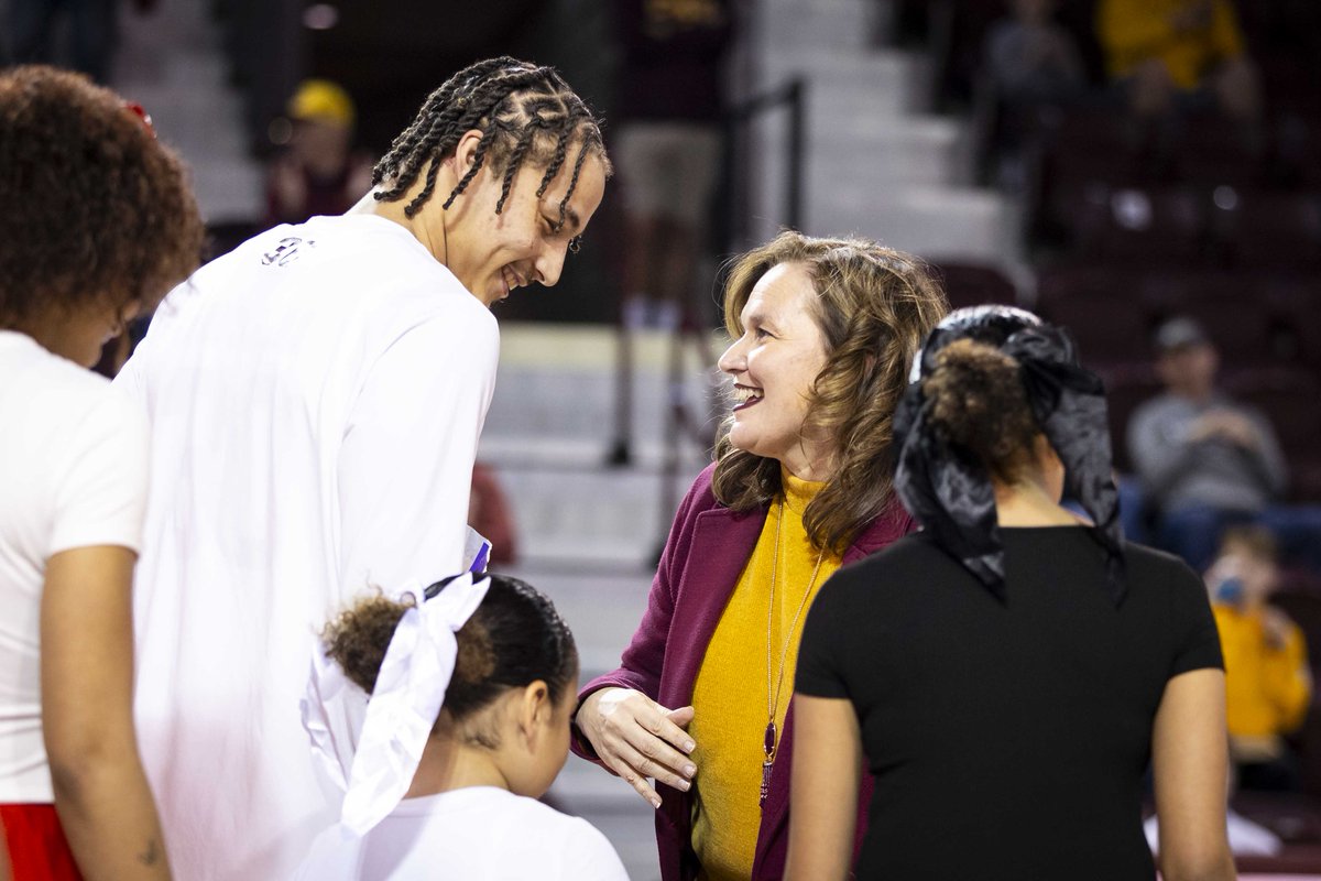 CMUMensBBall's tweet photo. We're so proud of you guys. 🫡

#FireUpChips🔥⬆️🏀 https://t.co/N1OndNbqUO