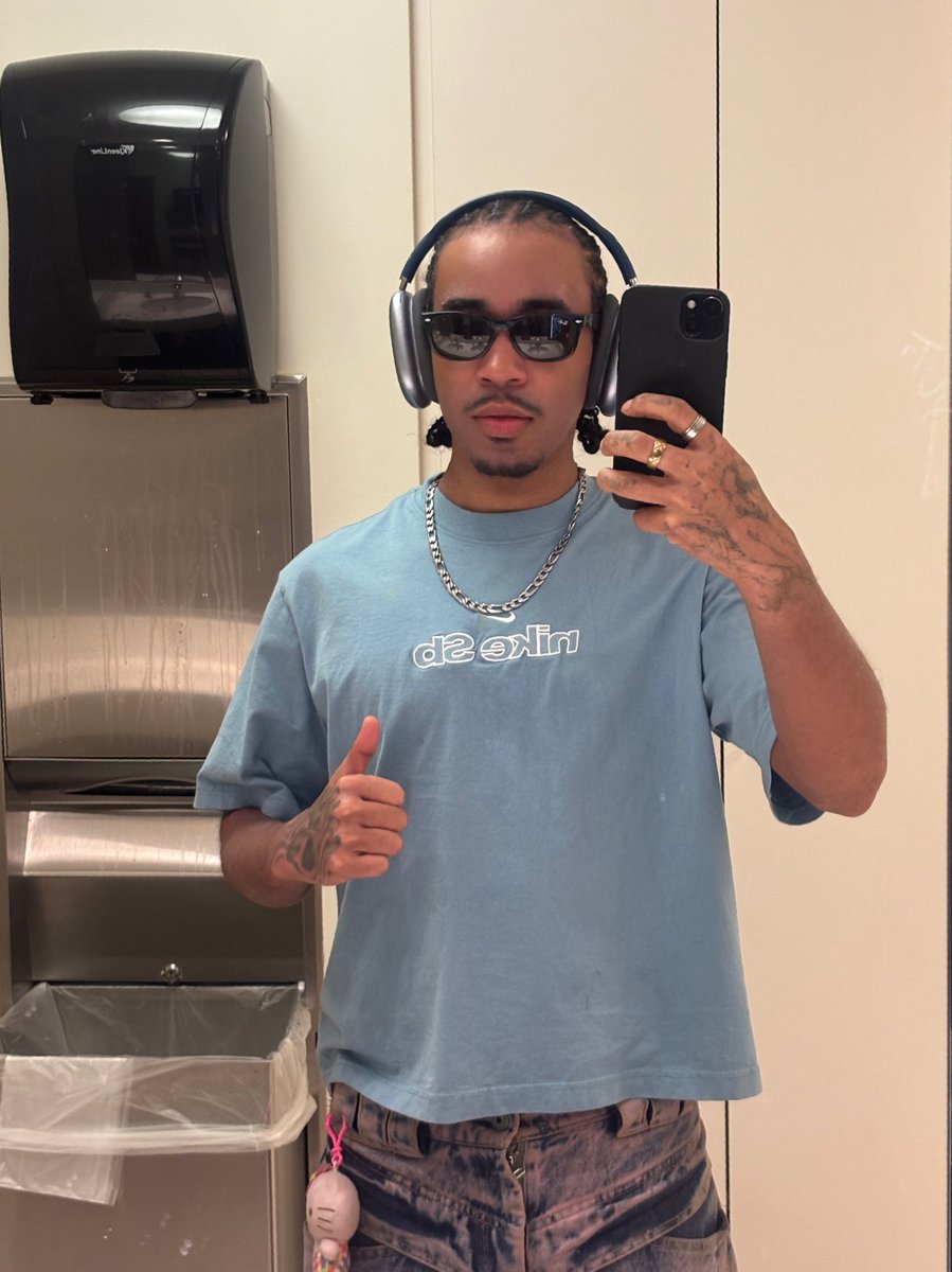 river moon tweet media