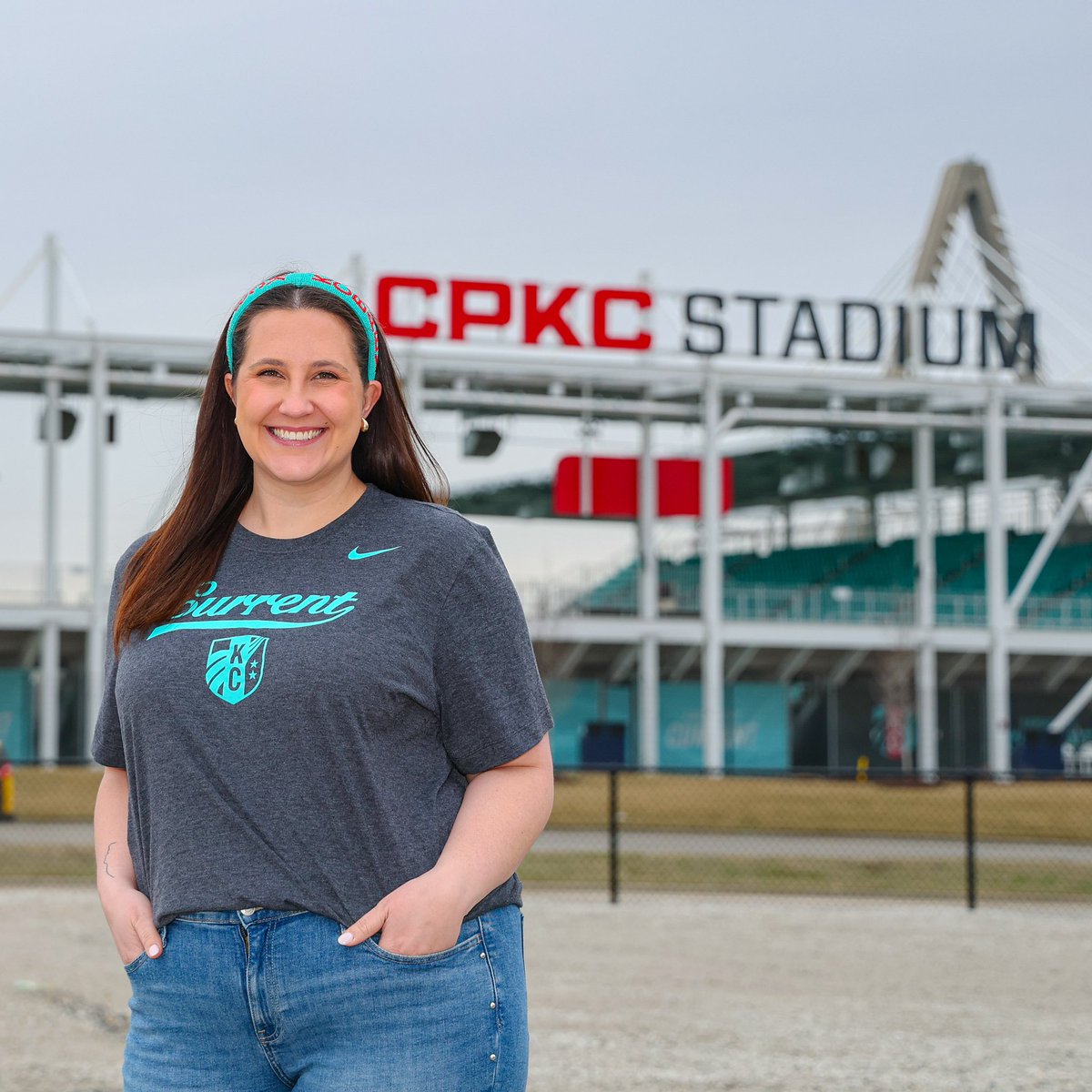 annatobkin's tweet photo. 𝙘𝙪𝙧𝙧𝙚𝙣𝙩ly 🩵

Excited to be joining the @kccurrent team as Director of Stadium Production! I am pumped for the opportunity to continue advancing women’s sports at the first stadium in the world built for a women’s professional team. 

It’s Teal Time! ⚽️ https://t.co/OlynrCiiCi