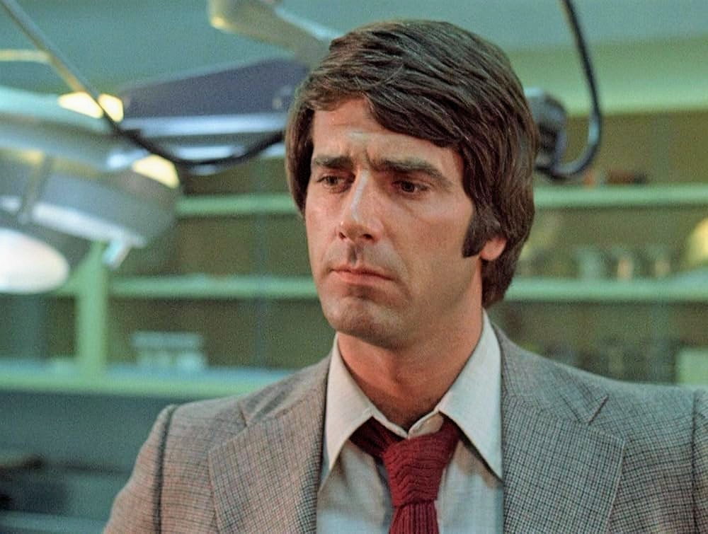 WideWestWeb's tweet photo. 『ザ・ブルー・ナイト』The Blue Knight 1973
ウィリアム・ホールデン主演の制服警官ドラマ。共演ジョー・サントス、サム・エリオット。原作ジョセフ・ウォンボー(「センチュリアン」「クワイヤボーイズ」)。
これは見たいですね。
オープニング動画
https://t.co/UeNTTdfCx3
#TheBlueKnight
#LE https://t.co/bxgxaNrpV8