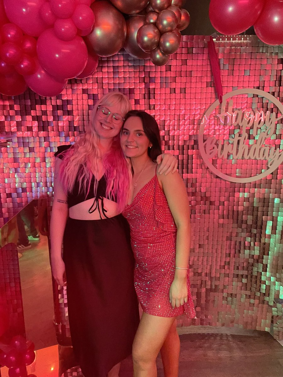 MckinnonIssy's tweet photo. 26 @messyandmanic 🌟 https://t.co/3eXs80BHeq