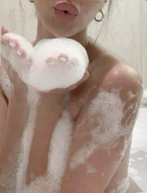 elizabe10896060's tweet photo. There is nothing like the gentle power of nature to bring calm and piece to your mind, body, and soul. What elements of nature to you like to bring indoors? #NatureBath #Nature #ZenBath #Peace https://t.co/NOgRsW227g