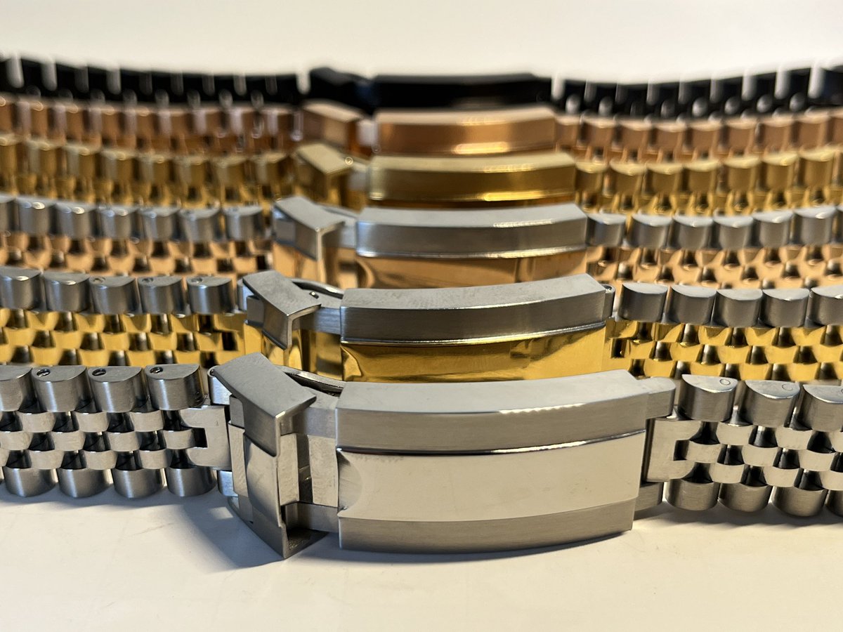 Glow Watch Co. tweet media