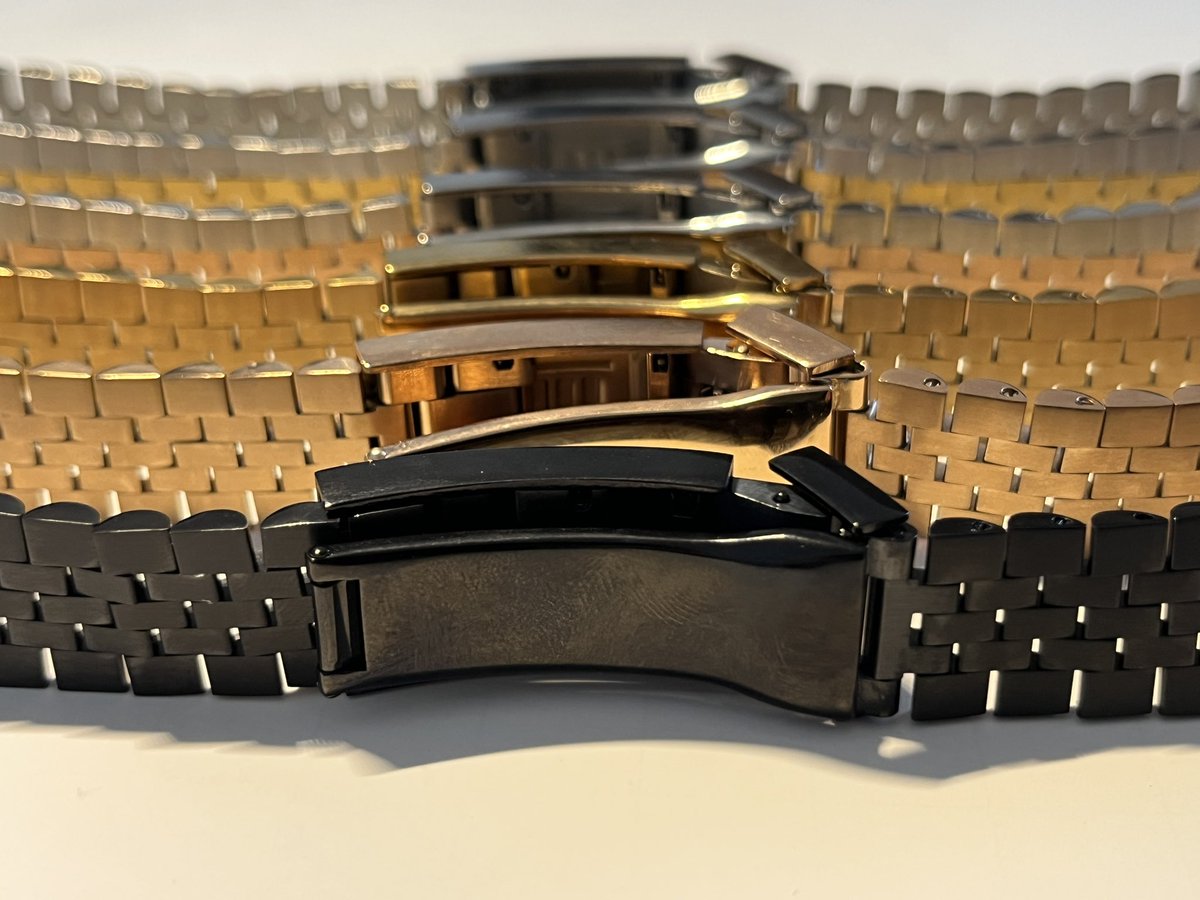 Glow Watch Co. tweet media