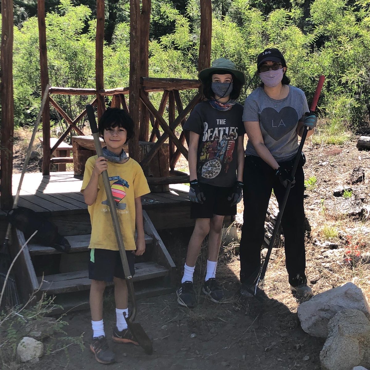 ConradChinnock's tweet photo. Join Us! Family Volunteer Work Weekend At Camp🌲🐻 - https://t.co/akQSCkgPti https://t.co/wzWcpnucsy