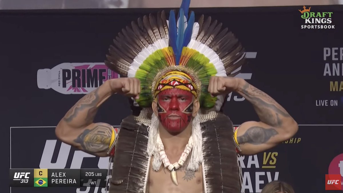 pelunaton's tweet photo. #UFC313 https://t.co/CqyMtTR2td