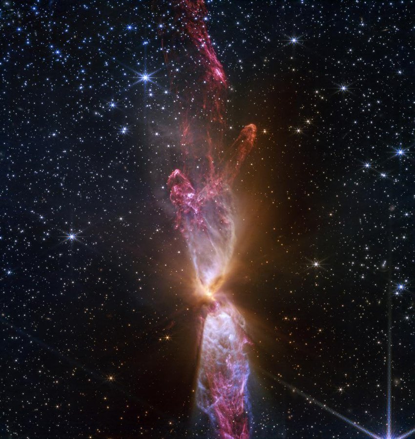 konstructivizm's tweet photo. An actively forming star system by JWST! https://t.co/rCk3eg2IsC