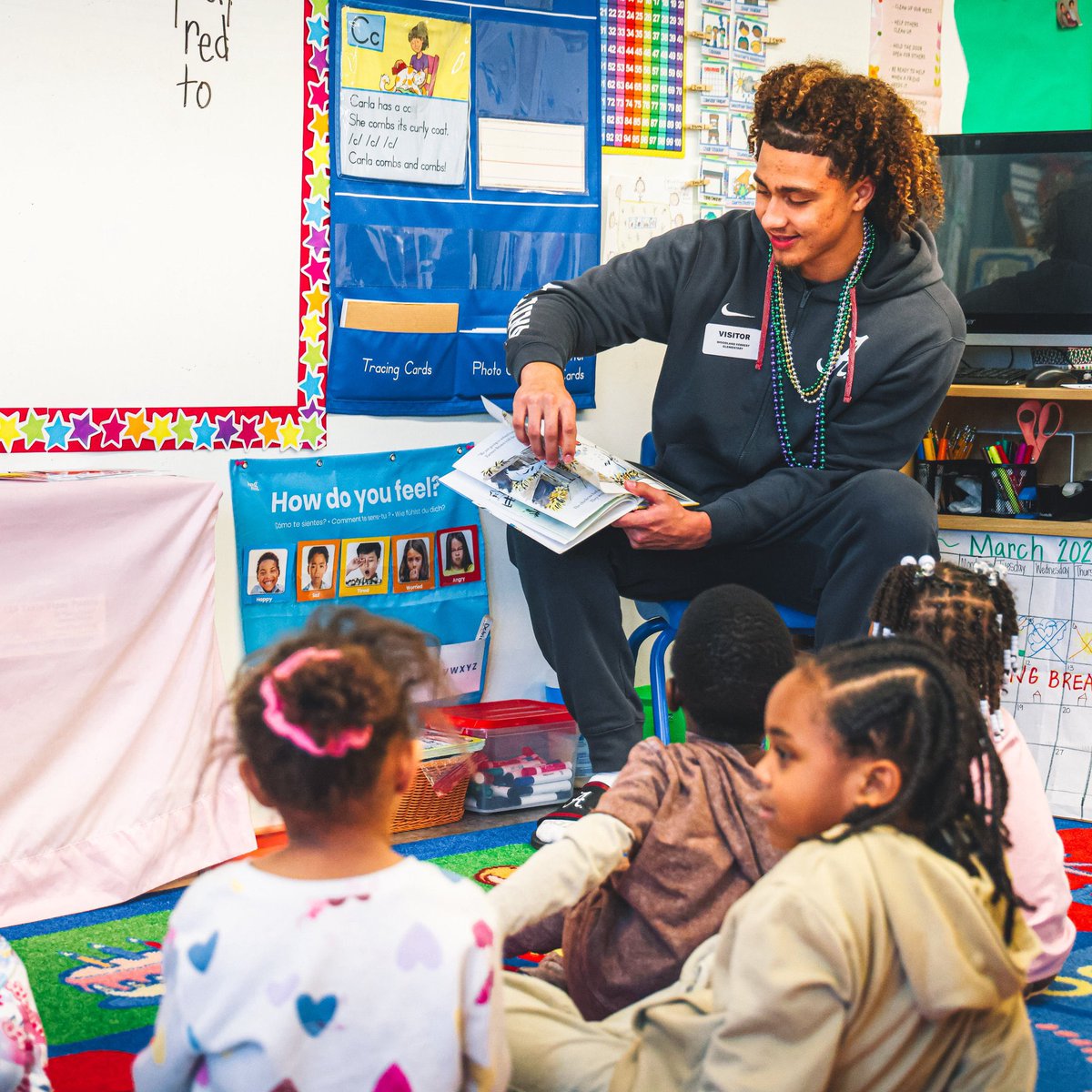 Winton Woods HS Football (@winton_woodsfb) on Twitter photo Read Across America 2024โฆCincinnati, OH
Read Across America 2025โฆTuscaloosa, AL
Proud of you <a href="/justinnn10k/">Justin โJ-Hillโ Hill</a> Read Across America 2024โฆCincinnati, OH
Read Across America 2025โฆTuscaloosa, AL
Proud of you <a href="/justinnn10k/">Justin โJ-Hillโ Hill</a>