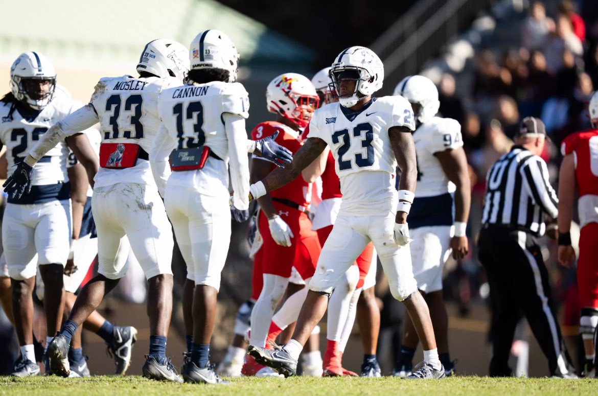 Christian Brown (@c_brown3_) on Twitter photo Thank you <a href="/SamfordFootball/">Samford Football</a> for my first D1 offer🙌🏾
<a href="/MosleyFBrecruit/">MosleyFBRecruiting</a> <a href="/CoachTMort/">Thomas Morton</a> <a href="/AdebanjiBamide1/">Banji Bamidele</a> Thank you <a href="/SamfordFootball/">Samford Football</a> for my first D1 offer🙌🏾
<a href="/MosleyFBrecruit/">MosleyFBRecruiting</a> <a href="/CoachTMort/">Thomas Morton</a> <a href="/AdebanjiBamide1/">Banji Bamidele</a>