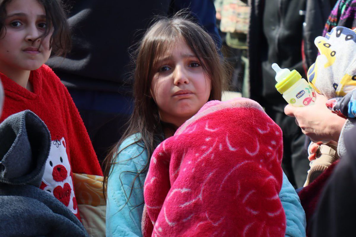 ianmiles's tweet photo. The Russians are giving shelter to the Christian, Druze and Alawite women and children at the Hmeimim Airbase in Syria. Whoever they can save, really. https://t.co/84eRZVDsOe