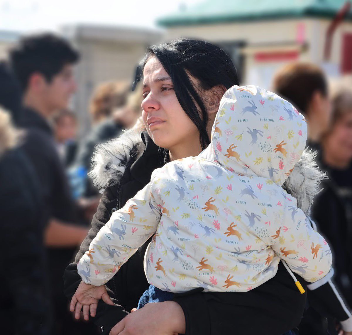 ianmiles's tweet photo. The Russians are giving shelter to the Christian, Druze and Alawite women and children at the Hmeimim Airbase in Syria. Whoever they can save, really. https://t.co/84eRZVDsOe