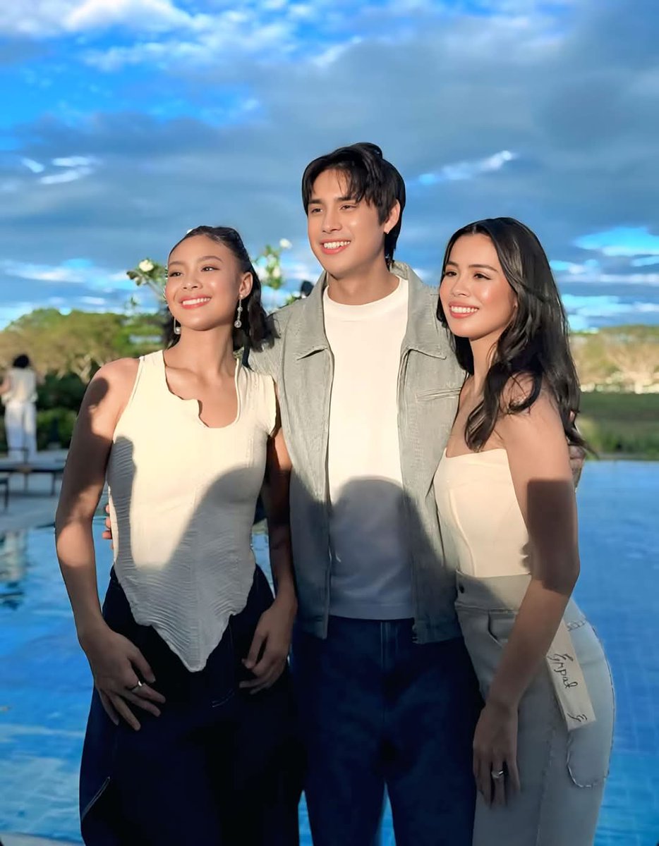 The Pangilinan siblings are now the Newest Addition to CETAPHIL family as brand ambassadors ✨

Congratulations <a href="/hannahkathleenp/">Hannah</a> , <a href="/EllaPangilinanx/">Ella Laxa Pangilinan</a> and <a href="/donnypangilinan/">Donny</a> 🥰

#TeamPangilinan