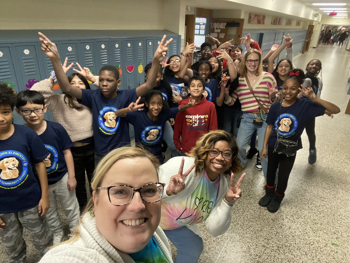 MrsJenPiet's tweet image. When you stop in the hallway for an impromptu Friday selfie with fifth grade because they are rocking their new grade level color shirts! @cbrinkleybcps @ReisterstownES