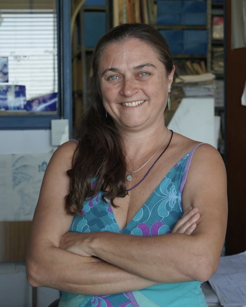 🏅 Felicitamos a Marta Victoria Cardinal, ganadora del premio #BertaCáceres, que reconoce a mujeres y organizaciones del país por sus trayectorias de vida y militancia, en favor de la defensa del ambiente y la construcción del buen vivir. 🎑