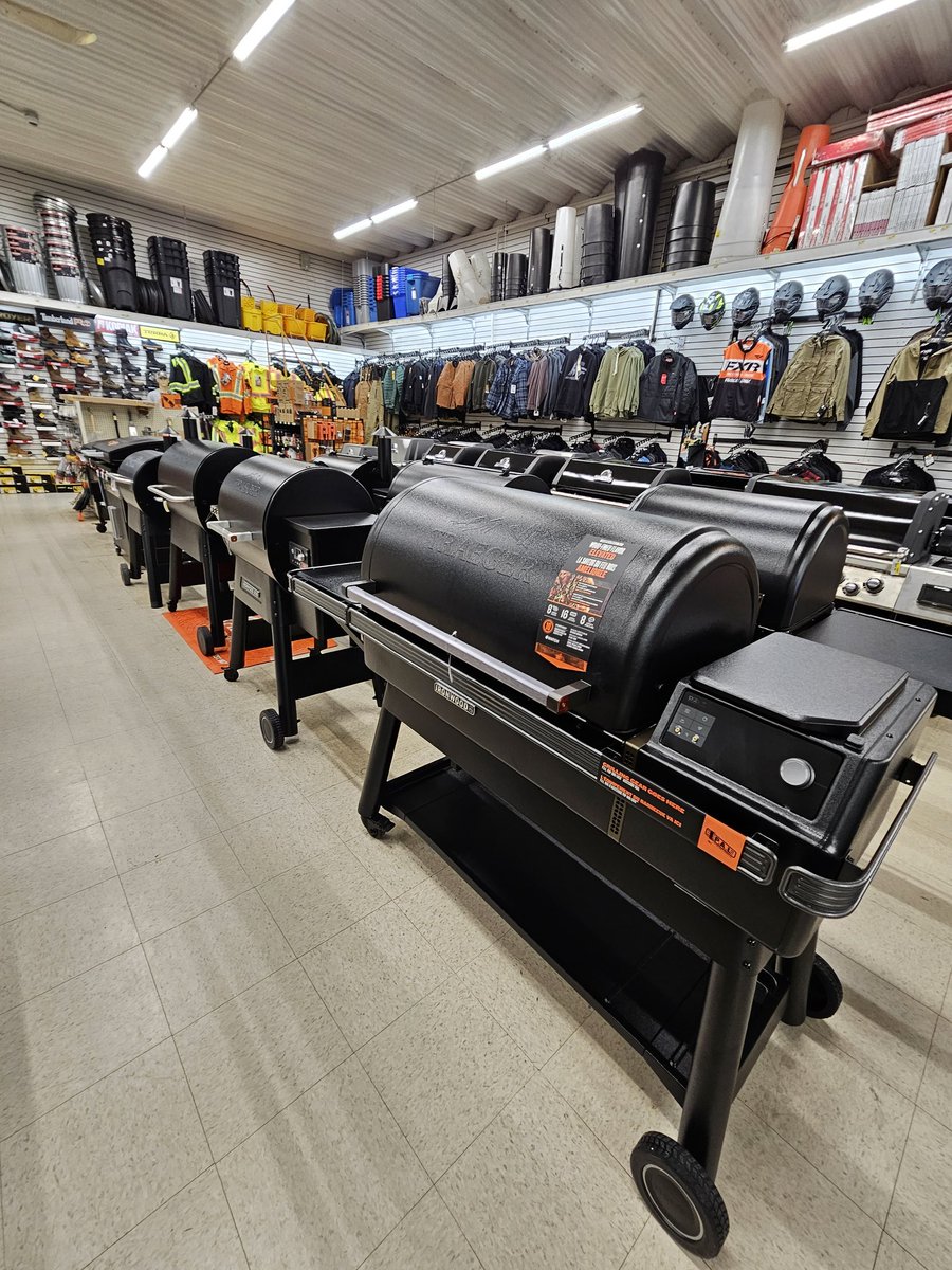 Spring is in the air, and you know what that means BBQ season is here! ☀️🔥 Time to dust off the grills and get cooking. Looking for an upgrade this season? We’ve got you covered with Traeger Grills, Blackstone, and Broil King! Stop by and let us help you find the perfect grill