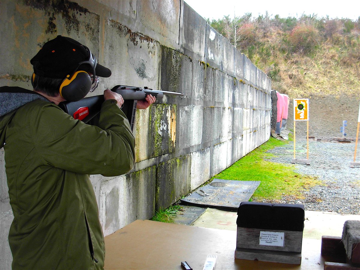 AlsoGoldberg's tweet photo. Had a lot of fun at our Inaugural Women's Drop-In Shooting at Nanaimo Fish &amp; Game Club this morning. We'll be there every Friday from 11am-1pm. For all women with license &amp; gun. Join us &amp; get yer skilz on! https://t.co/3zzX7IWH3w
