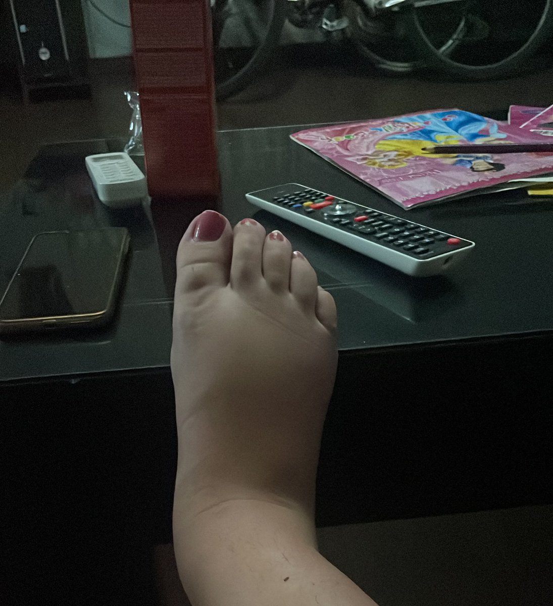 miliiberthon's tweet photo. Esos zapatitos nada q ver🫠 (no queden embarazadas en verano) https://t.co/UptVnzA0VP
