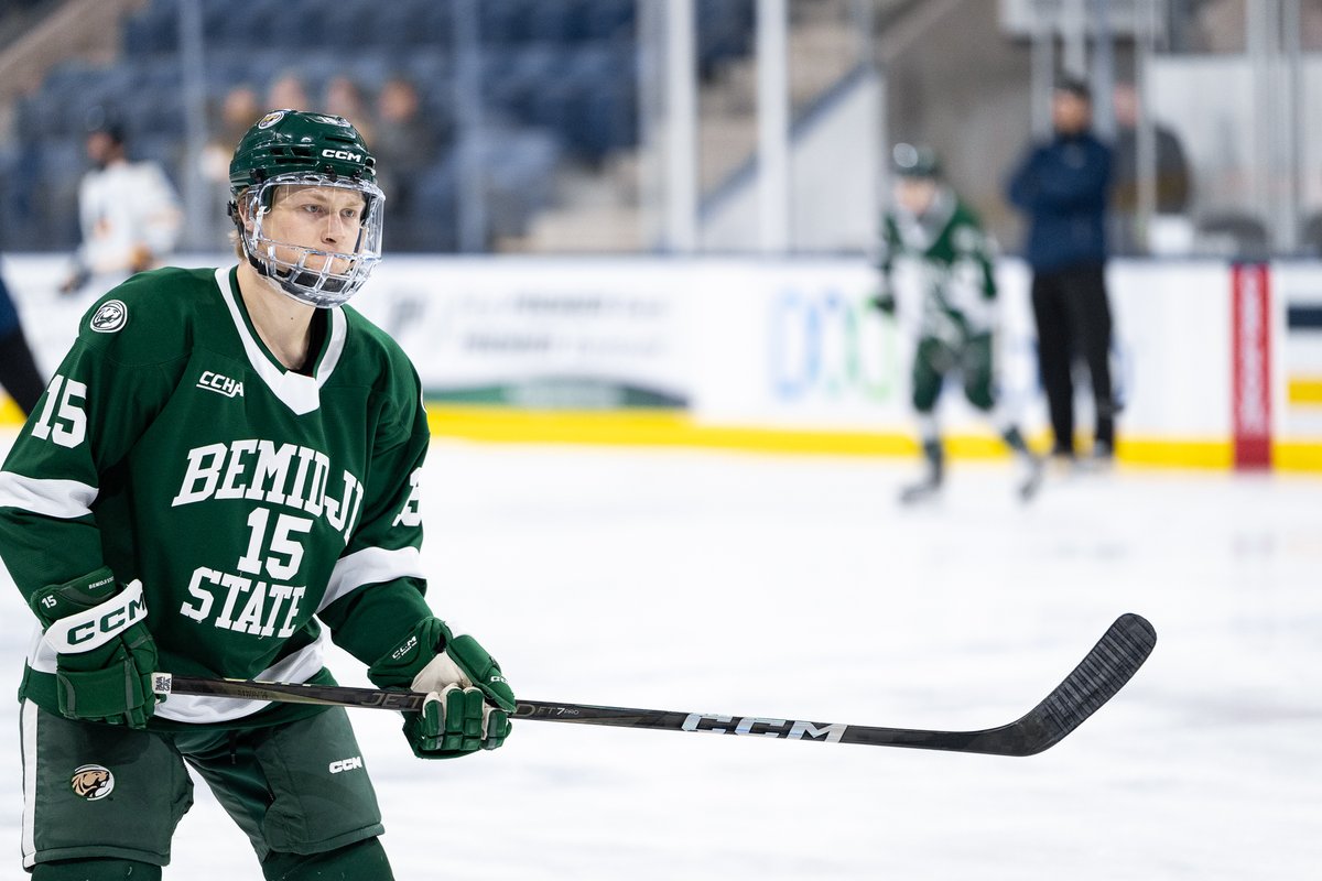 BSUBeaversMHKY's tweet photo. Warmups are done and we're ready for game one of the #MasonCup Playoffs!

📸 @brentcizekphoto 

#GoBeavers #BeaverTerritory https://t.co/okoz6h1eiK