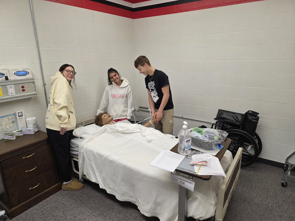 Health Careers! @kentschools <a href="/THSCounselors/">Tallmadge Counselors</a> <a href="/CFHS_Counseling/">CFHS Counseling Dept</a> <a href="/WoodridgeWHS/">WoodridgeHighSchool</a> <a href="/hudsonohschools/">Hudson City Schools</a> <a href="/HudHSGuidance/">Hudson HS Guidance</a> <a href="/SMFSchools/">SMFSchools</a> <a href="/SMFHScounseling/">SMFHS Counseling</a> <a href="/sixdistrictCTE/">Six District Educational Compact</a>