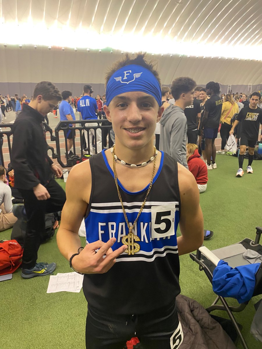 jkowalczyk54's tweet photo. 🚨NEW INDOOR PR 🚨
Liam Fennig
-3200m- 1st Place Overall
-9:51.70
#PRChain
#WeAreFranklin
@FCommXCandTrack
@GoGrizzlyCubs https://t.co/iH1qD1kmRu