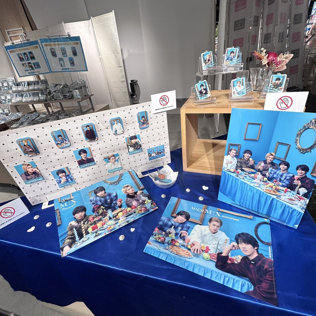 M!LK M!Ⅹ museum】 本日も11時より開場です。 入場特典：ポストカード