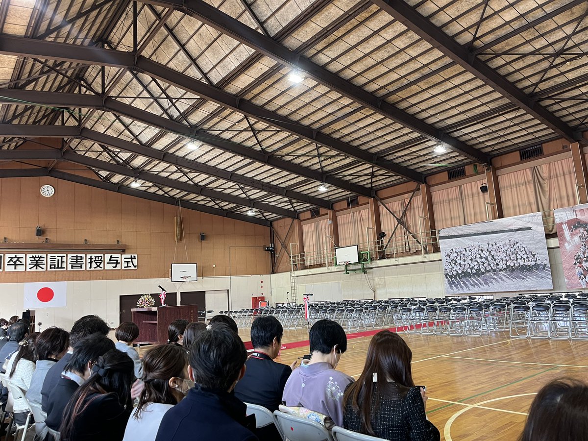 nick_boy1205's tweet photo. 息子が中学を卒業🎓

親としては、後悔こない人生を送って欲しい‼️
ただ、それだけ。

それにしても、時間が過ぎるのは早い💦 https://t.co/UF0Okj8CgL