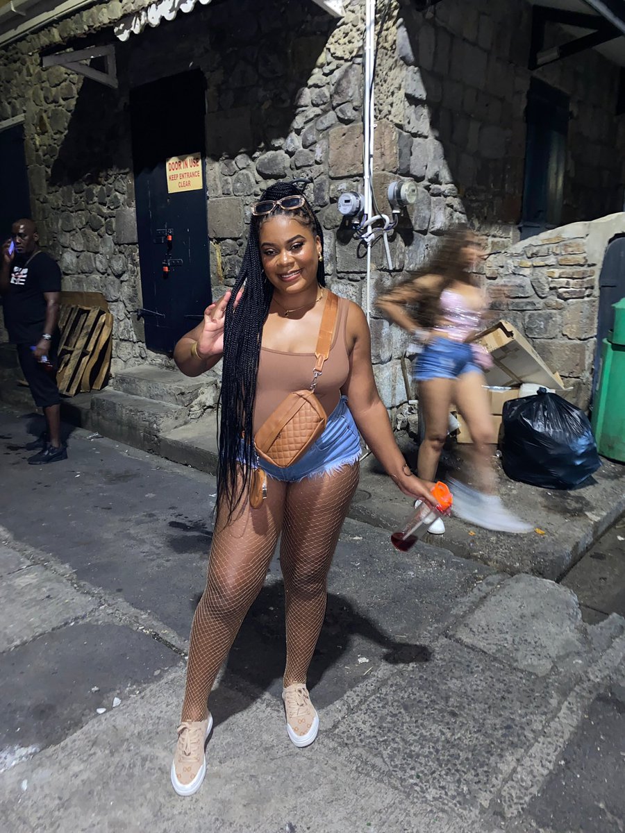 msquinndeje's tweet photo. Can’t wait for Carnival Next year https://t.co/Zku8pT0Fkf