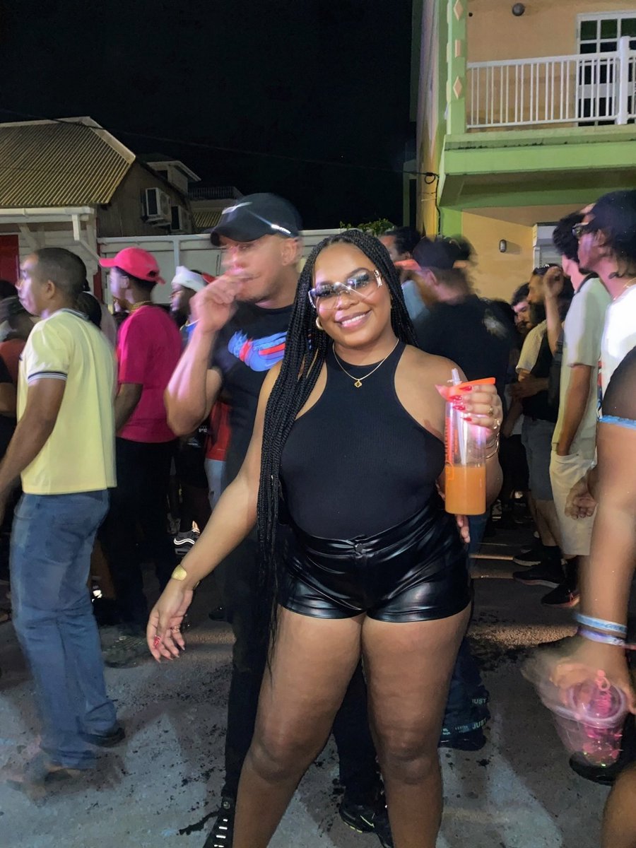 msquinndeje's tweet photo. Can’t wait for Carnival Next year https://t.co/Zku8pT0Fkf