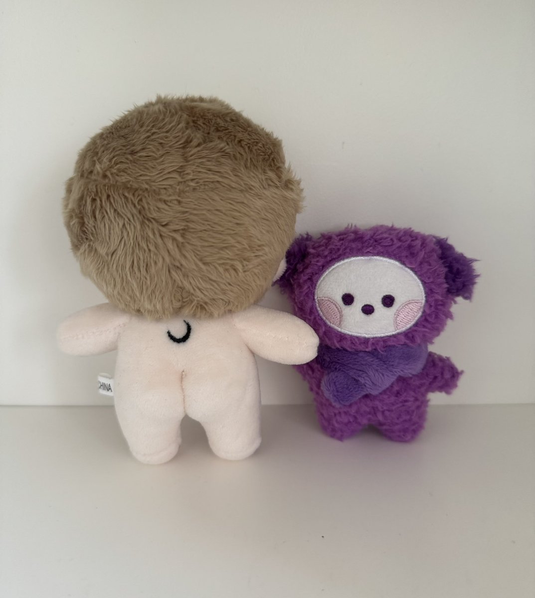 akoko0002's tweet photo. 一目惚れした𝖩𝖨𝖬𝖨𝖭ドール✨
在庫販売でお迎えする事が出来ましたᕷ˖°
背中の🌙や腕の 7̴も
すごく可愛い♡

@BTS_jpgo_cosmos 様
@SolLuna_13_ 様

大切にします🩵
ありがとうございました🙏🏻🍀*゜ https://t.co/X1eYEfKVLI