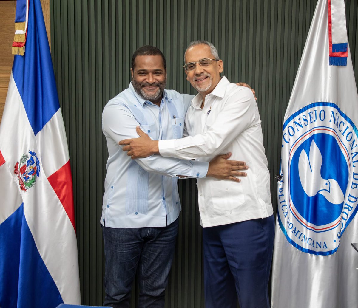 Hoy nos honró con su visita el director ejecutivo de la Dirección General de Alianzas Público-Privadas (@dgapprd), Andrés Lugo Risk, quien sostuvo un encuentro con nuestro presidente, Alejandro De Jesús Abreu.

instagram.com/p/DG6tzsGMH77/…