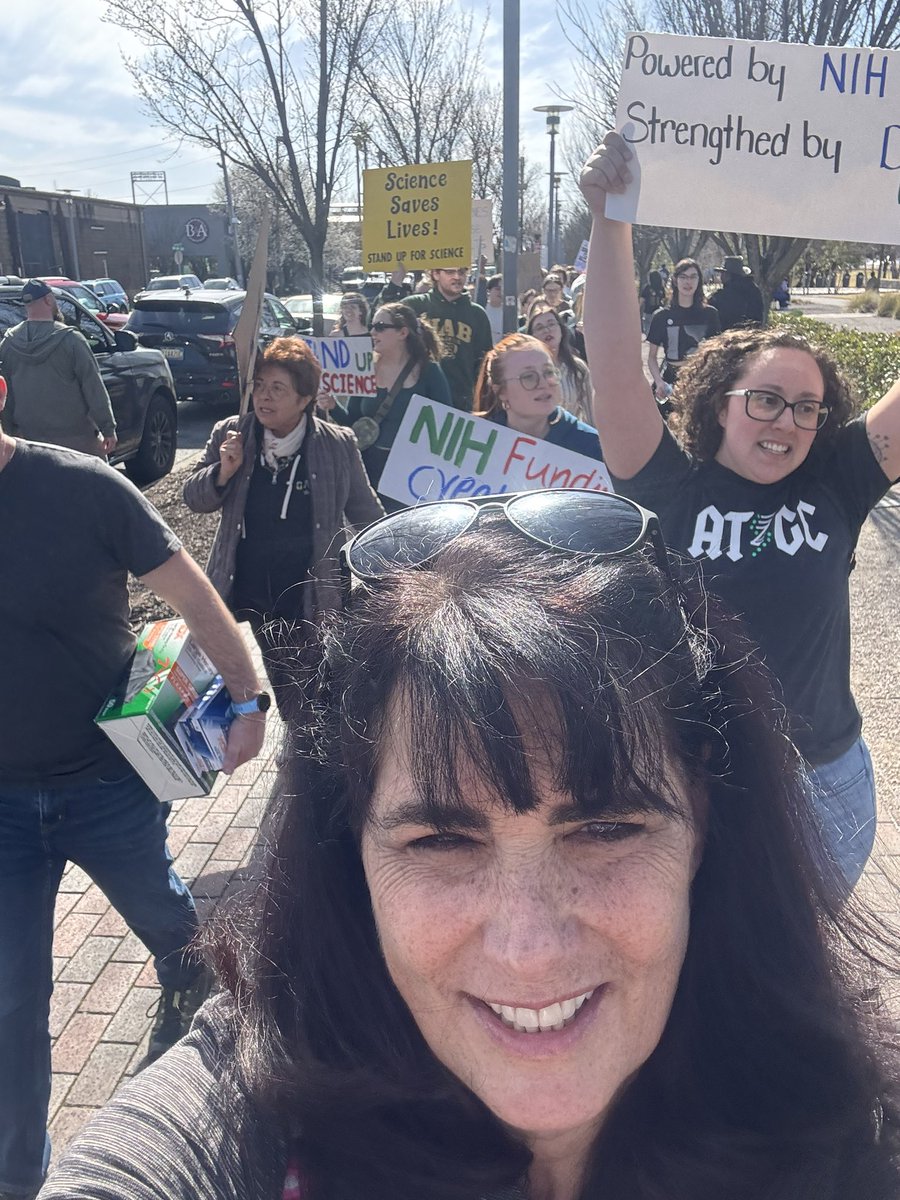 A threat to science anywhere is a threat to life everywhere! #StandUpForScience Birmingham, AL <a href="/IndivisibleTeam/">Indivisible Guide ❌👑</a>