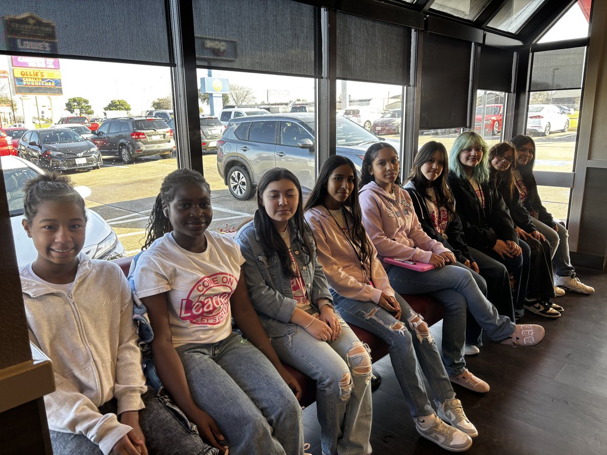 AshSmith_3's tweet photo. Late post, but too sweet not to share! Our GIRLS celebrated National Pancake Day with a mini walking field trip to IHOP—bonding over stacks of pancakes and laughter. A fun and memorable way to start the day! #PancakesInPink #GirlsWhoLead 🎀🩷🥞👯‍♀️ https://t.co/jdMPUppywI