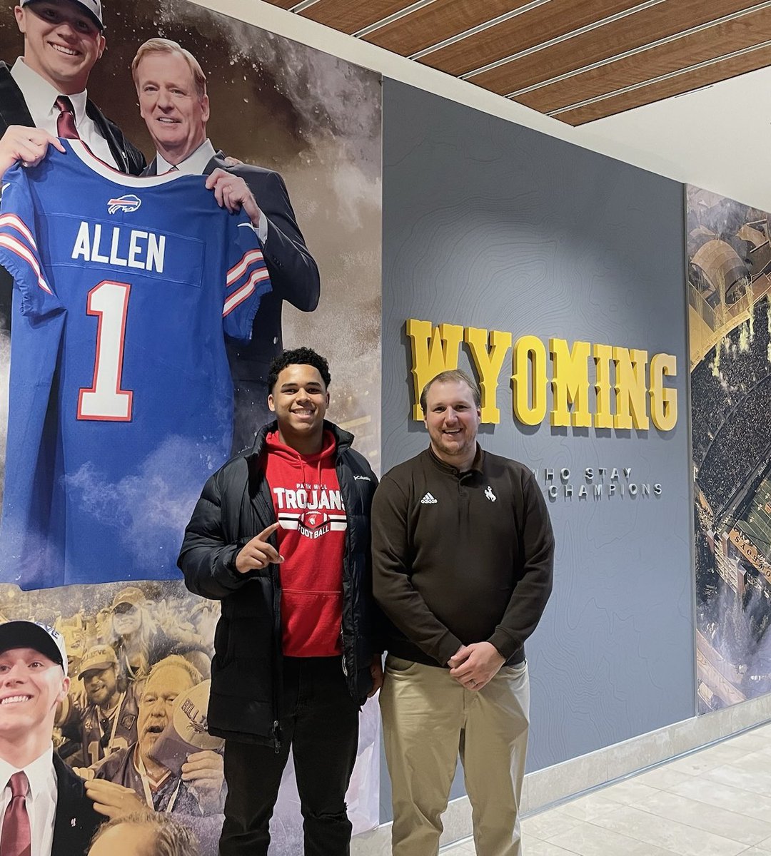 JonahWere1's tweet photo. Thank you @wyo_football for having me out for Junior day! I had a great time meeting coaches and learning about the program! #Trojanmade⚔️

@PHTrojansFB @CoachAndySims @CoachBHen @CoachABohl https://t.co/Hz2dYvQuVV