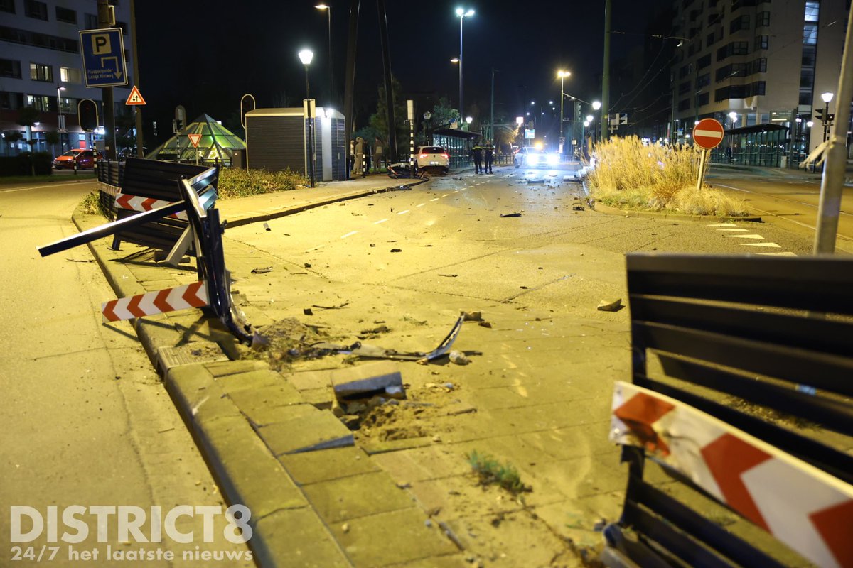 Bestuurder ramt verkeerslicht en vlucht in Rijswijk