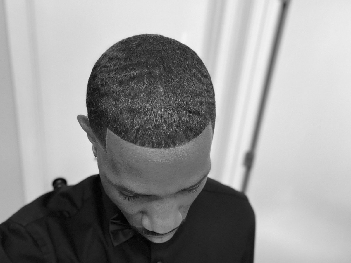 Uh!!! <a href="/McQuts/">McFlair Quts</a>💈🩶