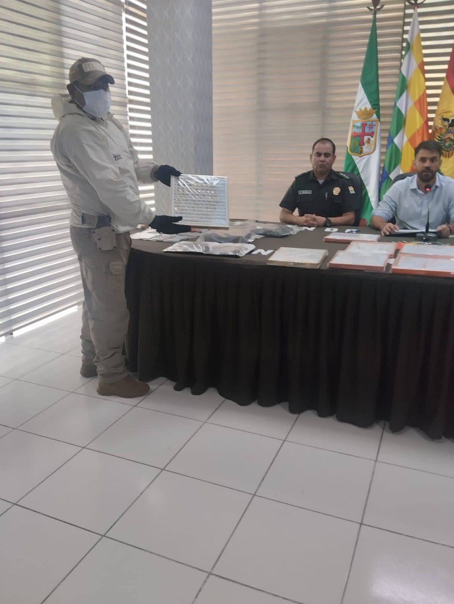 POLICIA BOLIVIANA (@pol_boliviana) on Twitter photo #SantaCruz
đ§đŽ #2025_BicentenarioDeBolivia
đđŁđ„đđđđĄđđđ đąđŠ đ đČ đđđđđĄđđšđđĄđ§đđŠ đŁđąđ„ đđ đđđđđ§đą đđ đ„đąđđą đđđ„đđ©đđđą, đŁđąđ„đ§đ đŹ đŁđąđ„đ§đđđĂđĄ đđ đđ„đ đđŠ đđ đđšđđđą đđĄ đđ đđđ„đ„đđą đđąđŠ đđĄđđđđđŠ #SantaCruz
đ§đŽ #2025_BicentenarioDeBolivia
đđŁđ„đđđđĄđđđ đąđŠ đ đČ đđđđđĄđđšđđĄđ§đđŠ đŁđąđ„ đđ đđđđđ§đą đđ đ„đąđđą đđđ„đđ©đđđą, đŁđąđ„đ§đ đŹ đŁđąđ„đ§đđđĂđĄ đđ đđ„đ đđŠ đđ đđšđđđą đđĄ đđ đđđ„đ„đđą đđąđŠ đđĄđđđđđŠ
