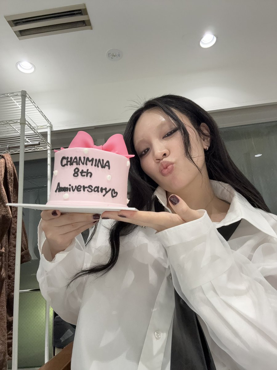 chanmina1014's tweet photo. 8周年💖いつもみんなありがとうございます🥹💖 https://t.co/a0QD4l1kk6