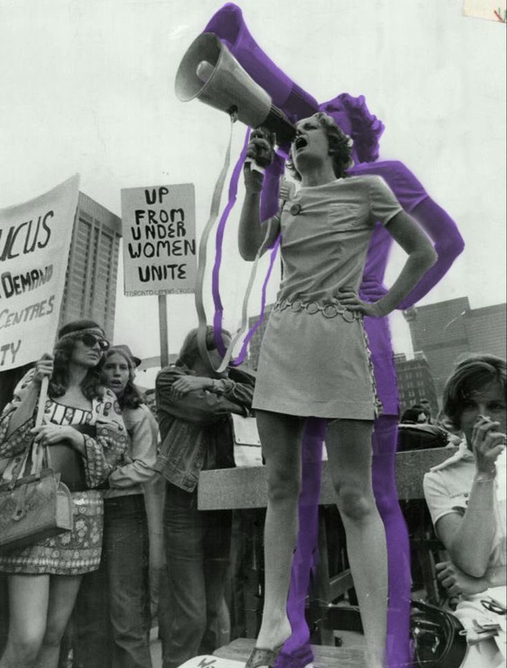 kendimizi kanıtlamak zorunda kalmadan, emek sömürüsü, mobbing/t*cize uğramadan,birilerinin "sen şusun, busun" rollerine sıkışıp kalmadan günün her anında güvenle yürüyebilmek ve en önemlisi yaşamak istiyoruz.. her şeye rağmen iyi ki varız ve biriz💗
KADINLAR GÜNÜMÜZ KUTLU OLSUN💜