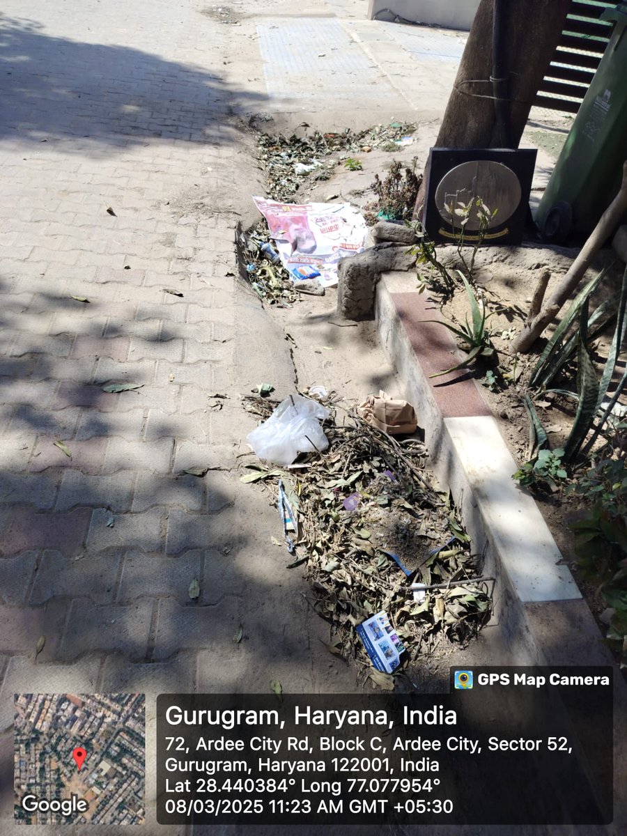 rwa_ardeecity's tweet photo. @cmohry @NayabSainiBJP
@MunCorpGurugram @AshokGargIAS @CommissionerMCG 
MockeryOfSwachhBharat. Flawed work order favoring Sukhma Contractor. Sweeping not happening for days in ArdeeCity. MCG says its just leaves, who will clean it? Give us clean surroundings No luxury #WakeUpMCG https://t.co/ApSQs7yFbT