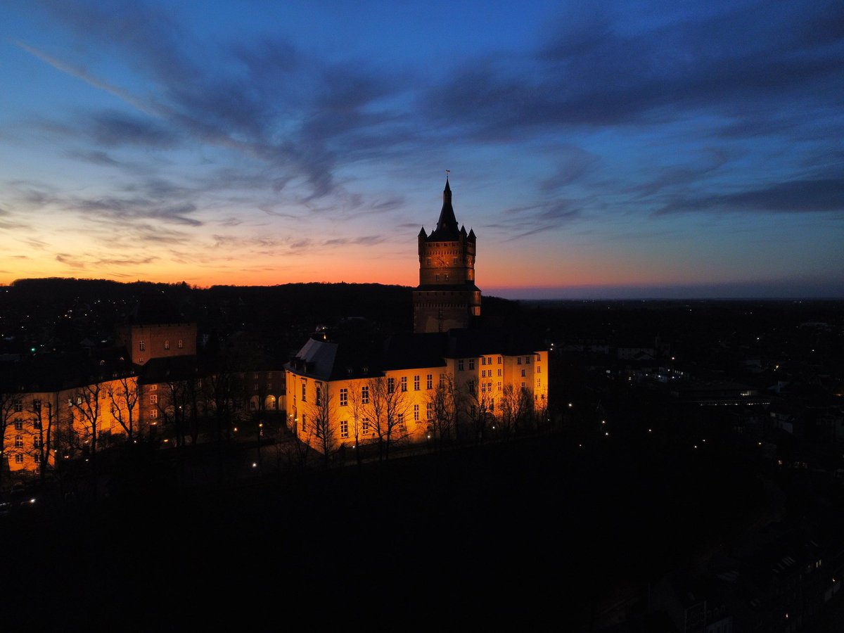 Prachtige dag gisteren met een toer door de Achterhoek en een stukje Duitsland: met wandeling Zwillbrocker Venn, wandeling Bredevoort, bezoek Archeologisch Park in Xanten en Kleve.#Achterhoek #zwillbrockervenn #bredevoort #archeologischparkxanten #kleve