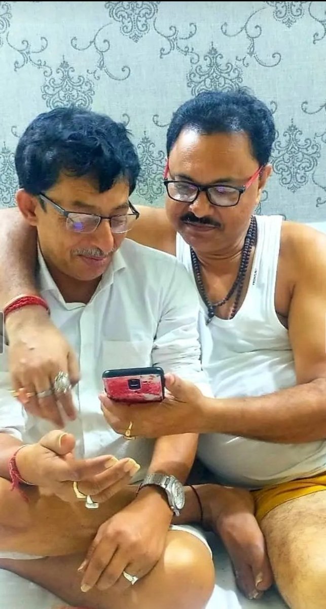 DADDY'S BOY (@enterta51275278) on Twitter photo 