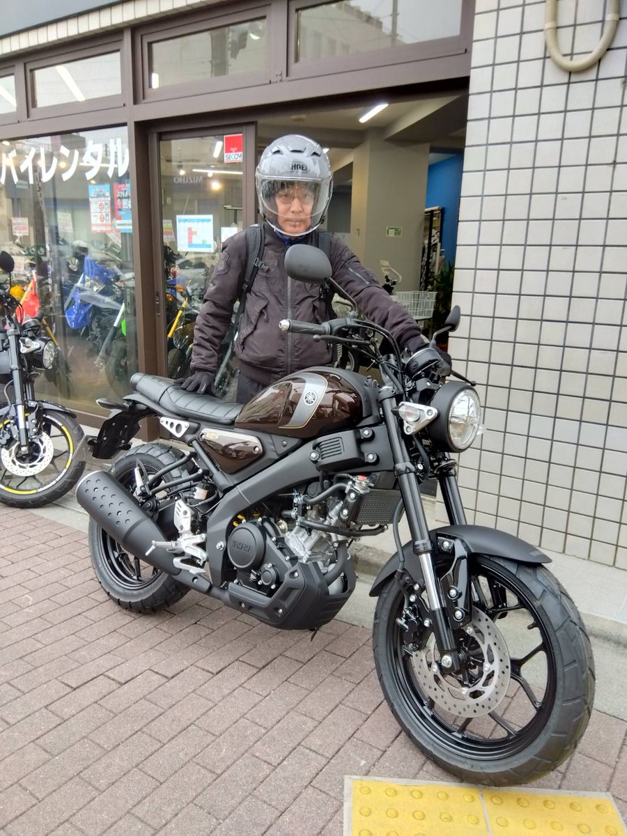 本日は夕方から雪の予報の為に朝一番で XSR155 ブラウンの納車をさせて