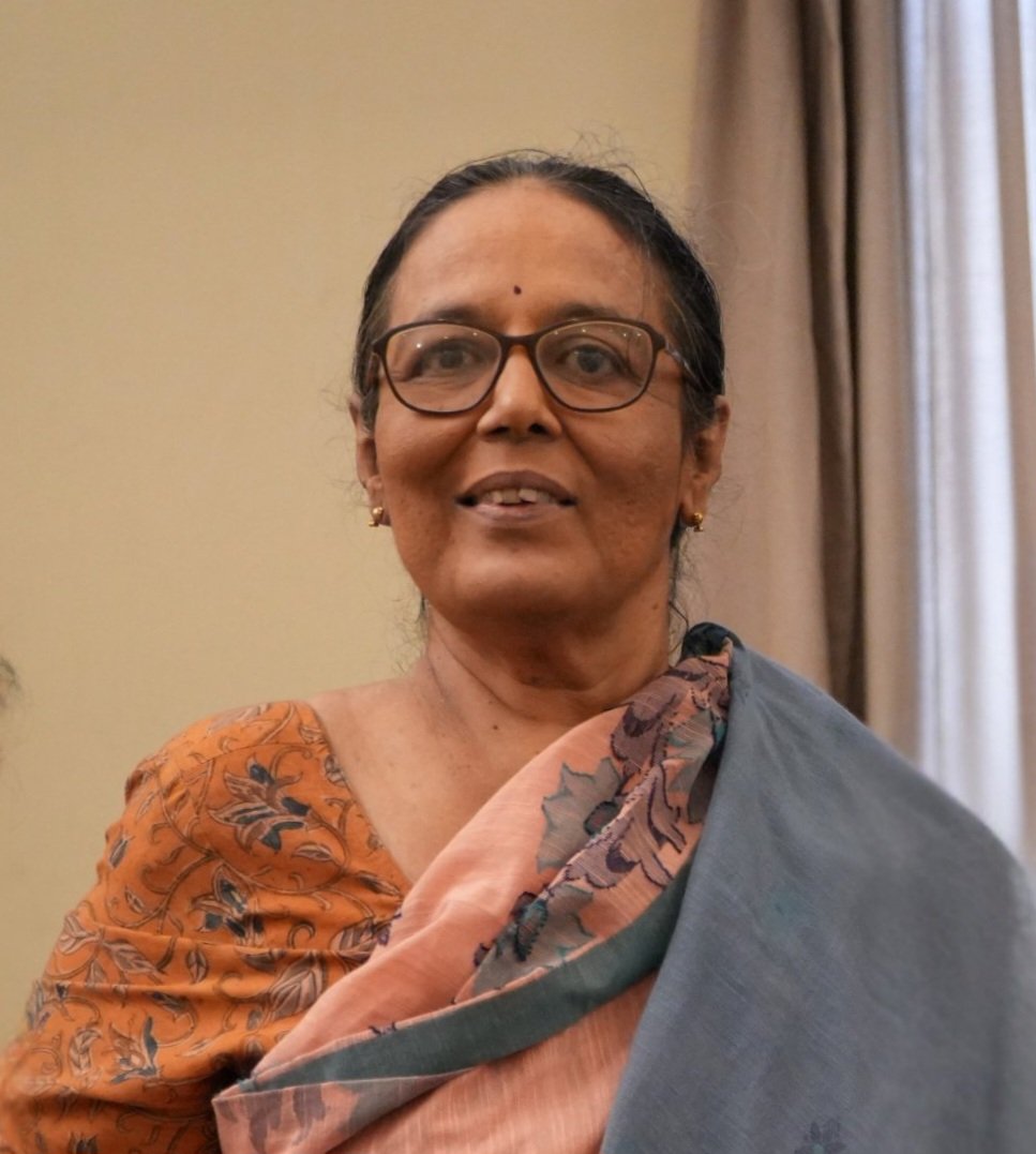 தமிழ்நாட்டின் அனைத்து நீர் நிலைகளையும் பாதுகாக்க வேண்டியது ஒரு மிக முதன்மையான தேவை ஆகும். இதற்காக பல ஆண்டுகளாக பாடுபட்டுவரும் கேர் எர்த் அமைப்பின் ஜெயஸ்ரீ வெங்கடேசன் அவர்களுக்கு உயரிய ராம்சார் விருது அளிக்கப்பட்டிருப்பது மிகவும் பொருத்தமான ஒன்றாகும்.

சதுப்புநிலங்கள் நிலத்தடி