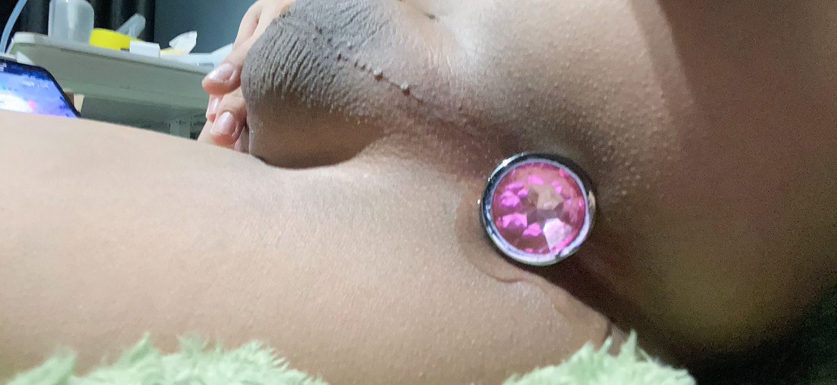 什么？你问为什么我一个男娘要打正太标签？

：这应该算正太
我：啊额？
：因为没有服装？
：所以显得正太多一点
我：好的
我：看来还是得穿衣服
：不穿衣服就是骚0正太！
：穿衣服就是男娘！
我：所以你叫我直接裸体，原来是想看正太！

#正太 #男娘 #伪娘