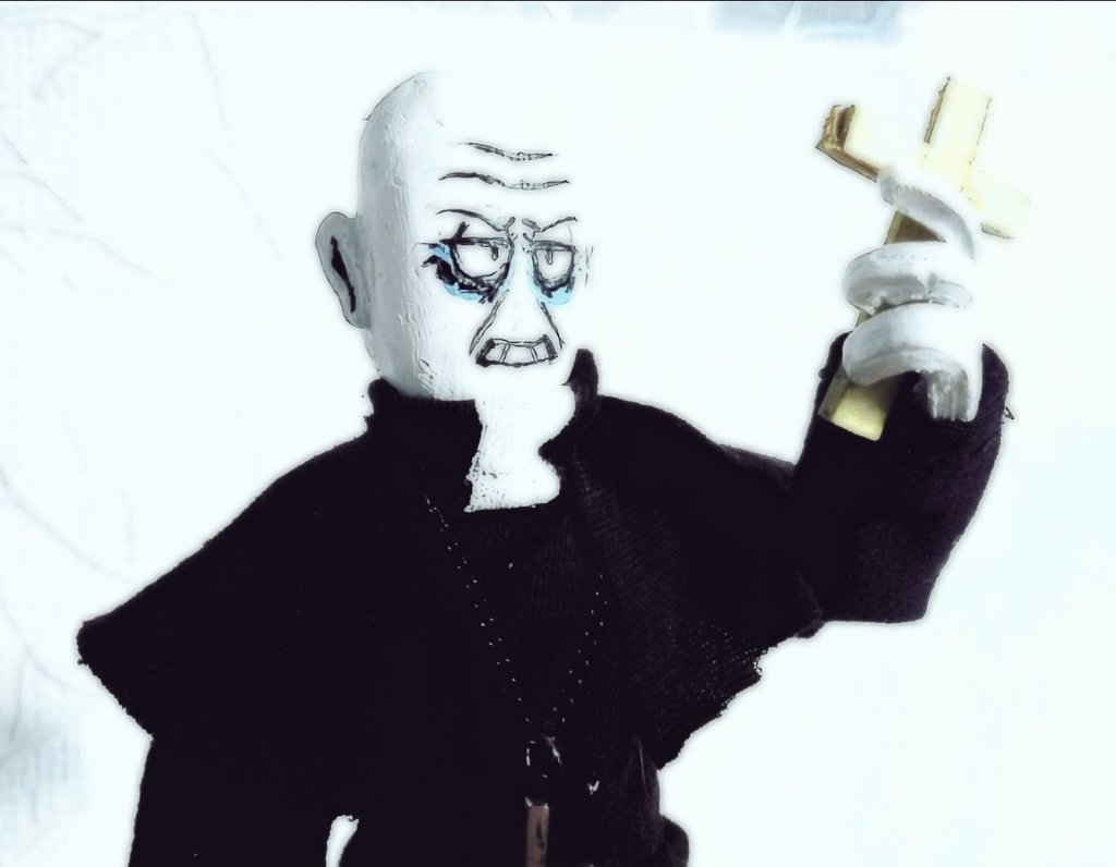 Zefir000000's tweet photo. I finally finished the work on the figure of †Gregor.†
#spookymonth #FatherGregor 
#spookymonthfanart #figurine https://t.co/ot2CIMoL2n