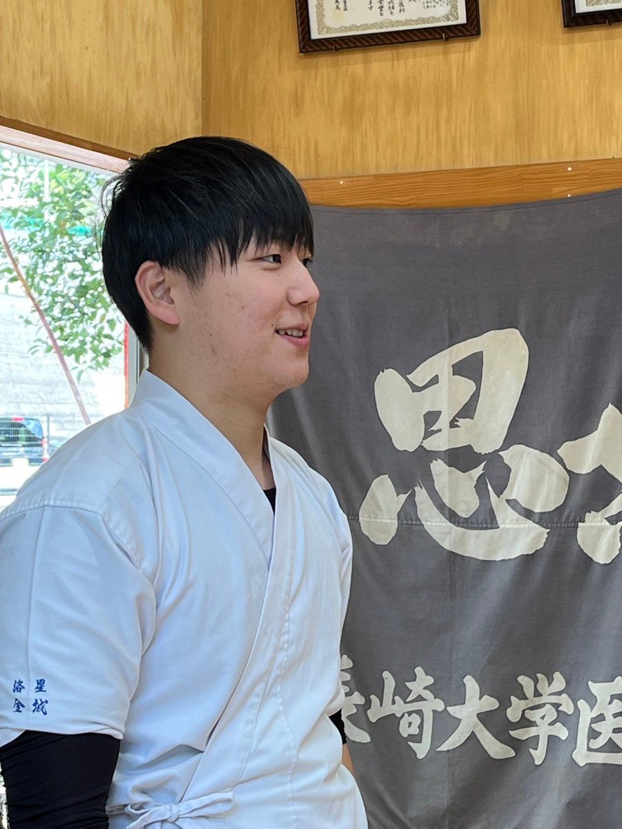 nmkyudo's tweet photo. こんにちは！長医弓道部です！
今日は一般入試の合格発表日ですね！
合格された皆さん、おめでとうございます✨㊗️
弓道部では、新歓の情報を随時をこのアカウントとインスタ（プロフ欄に載せてます）で発信していきます！医学科・保健学科ともに部員募集中です！ https://t.co/vcmsBFxxM4