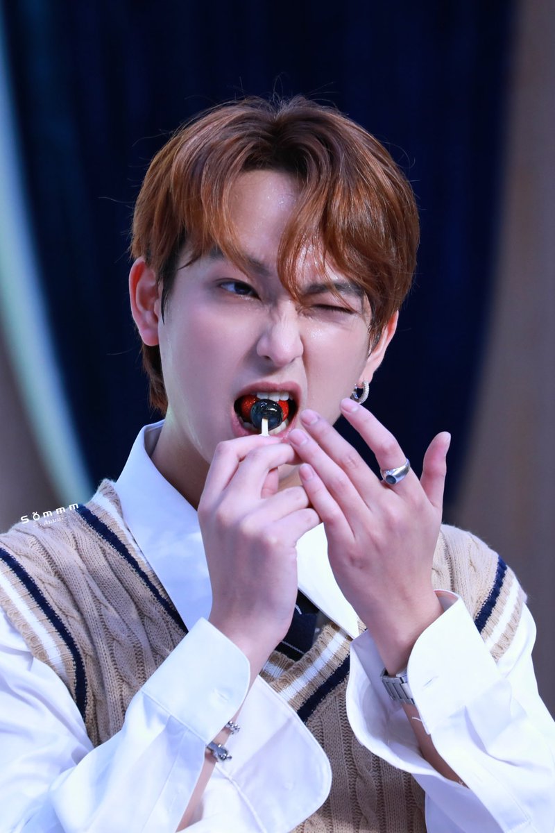 ☺︎ 𝟐𝟓𝟎𝟑𝟎𝟖｜𝐂𝐇𝐈𝐌𝐎𝐍 𝟏𝐒𝐓 𝐅𝐀𝐍𝐒𝐈𝐆𝐍 𝐒𝐇𝐀𝐍𝐆𝐇𝐀𝐈

Eat eat😮 <a href="/Chimonac/">ชิม่อนไงจะใครหล่ะ🙈</a> 

#ChimonFansignShanghai
#ChimonWachirawit
#ชิม่อนไงจะใครหล่ะ